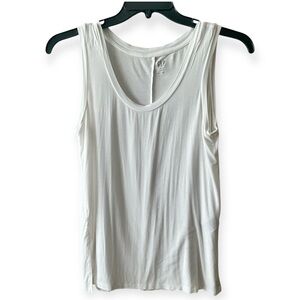 GAP Women's luxe Classic White Tank Top